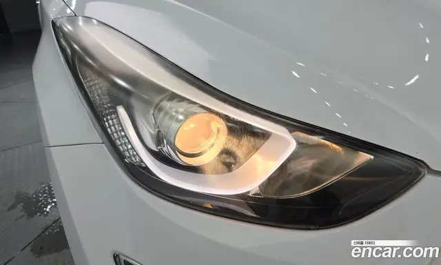 Hyundai Avante 2013 1.6 автомат (гидро), миниатюра 8