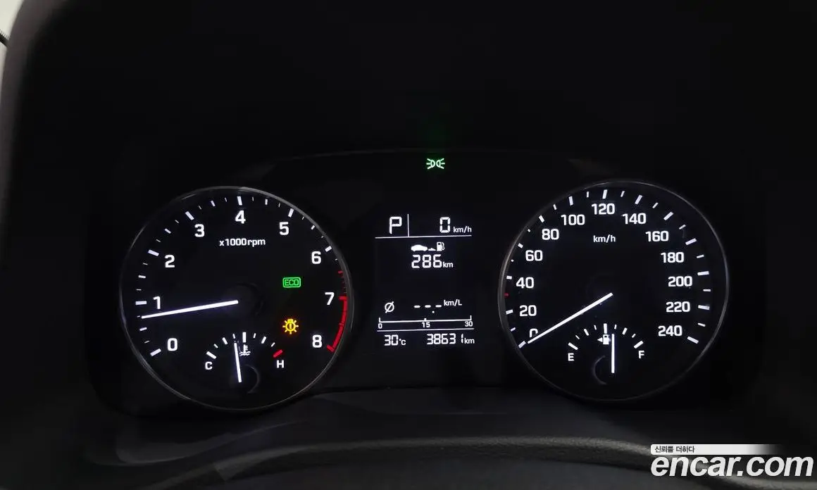 Hyundai Avante 2016 1.6 автомат (гидро), фото 11
