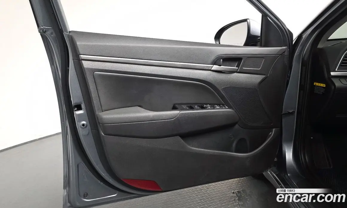 Hyundai Avante 2016 1.6 автомат (гидро), фото 14