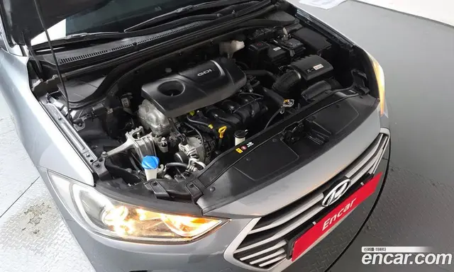 Hyundai Avante 2016 1.6 автомат (гидро), миниатюра 6