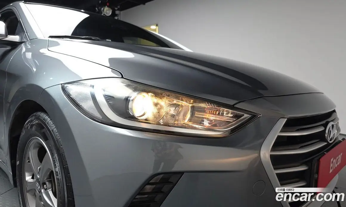 Hyundai Avante 2016 1.6 автомат (гидро), фото 8
