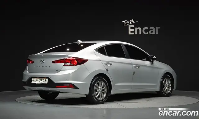 Hyundai Avante 2019 1.6 автомат (гидро), миниатюра 2