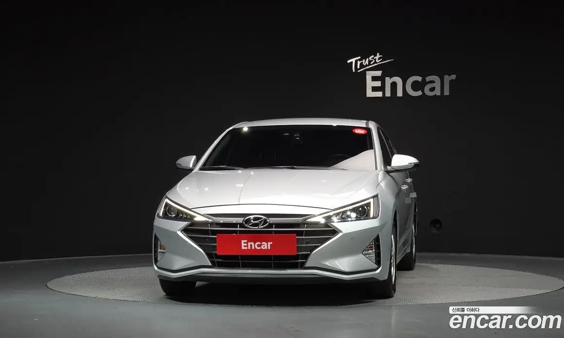Hyundai Avante 2019 1.6 автомат (гидро), фото 3