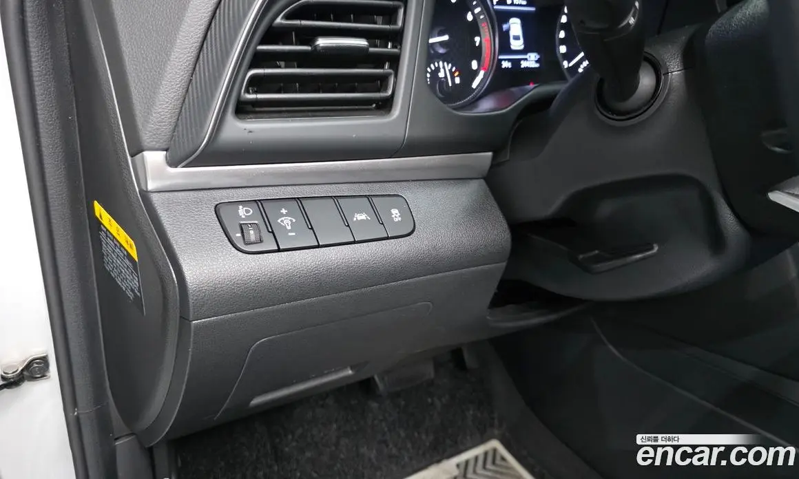 Hyundai Avante 2019 1.6 автомат (гидро), фото 27