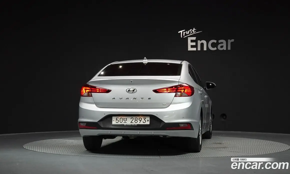 Hyundai Avante 2019 1.6 автомат (гидро), фото 4