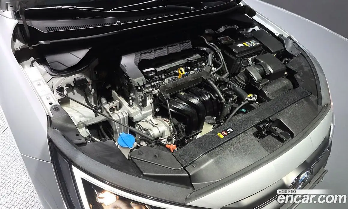 Hyundai Avante 2019 1.6 автомат (гидро), фото 6