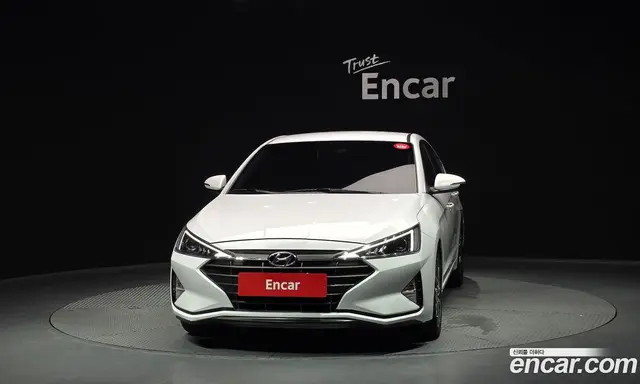 Hyundai Avante 2019 1.6 автомат (гидро), миниатюра 3