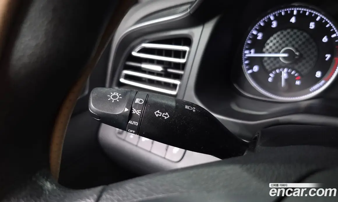 Hyundai Avante 2019 1.6 автомат (гидро), фото 23