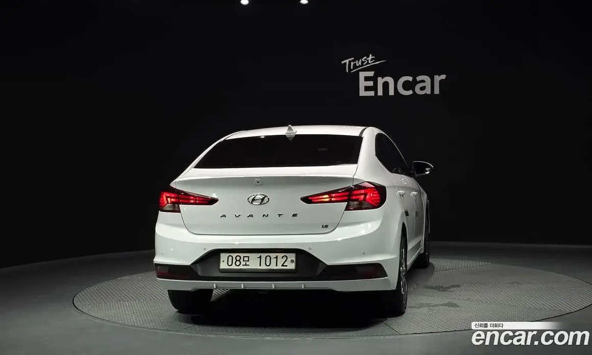 Hyundai Avante 2019 1.6 автомат (гидро), фото 4