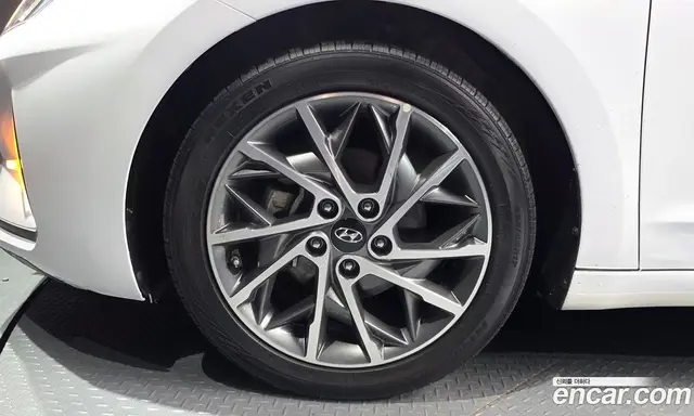 Hyundai Avante 2019 1.6 автомат (гидро), миниатюра 5