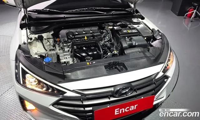 Hyundai Avante 2019 1.6 автомат (гидро), миниатюра 6