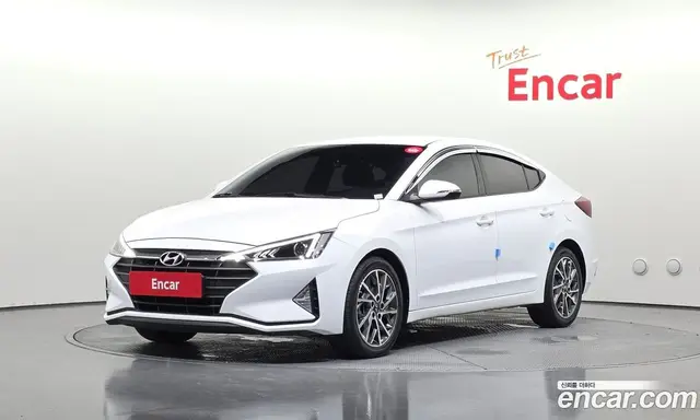Hyundai Avante 2019 1.6 автомат (гидро), миниатюра 1