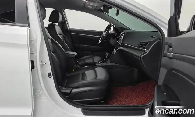 Hyundai Avante 2019 1.6 автомат (гидро), миниатюра 11