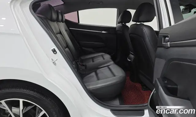 Hyundai Avante 2019 1.6 автомат (гидро), миниатюра 12