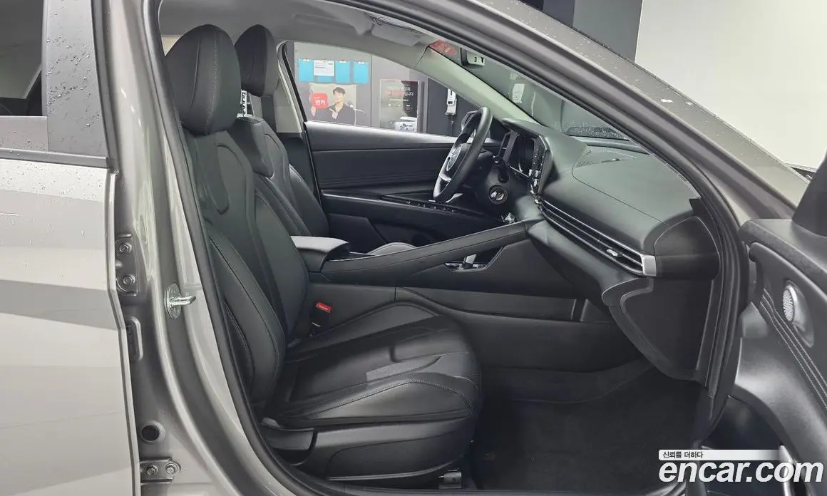 Hyundai Avante 2020 1.6 автомат (гидро), фото 11