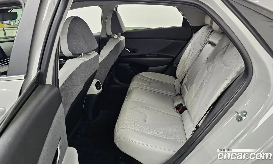 Hyundai Avante 2020 1.6 автомат (гидро), фото 12