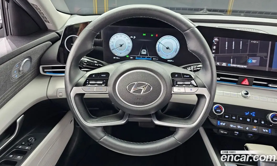 Hyundai Avante 2020 1.6 автомат (гидро), фото 13