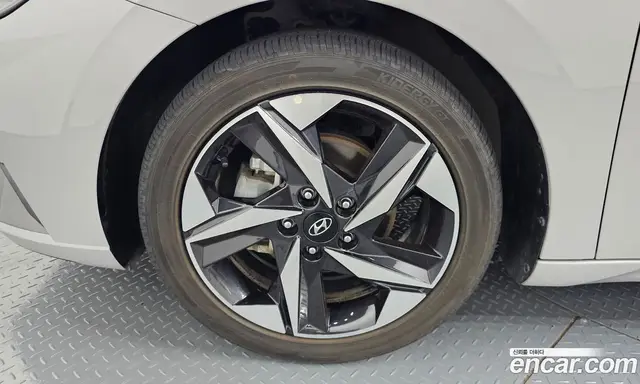 Hyundai Avante 2020 1.6 автомат (гидро), миниатюра 5
