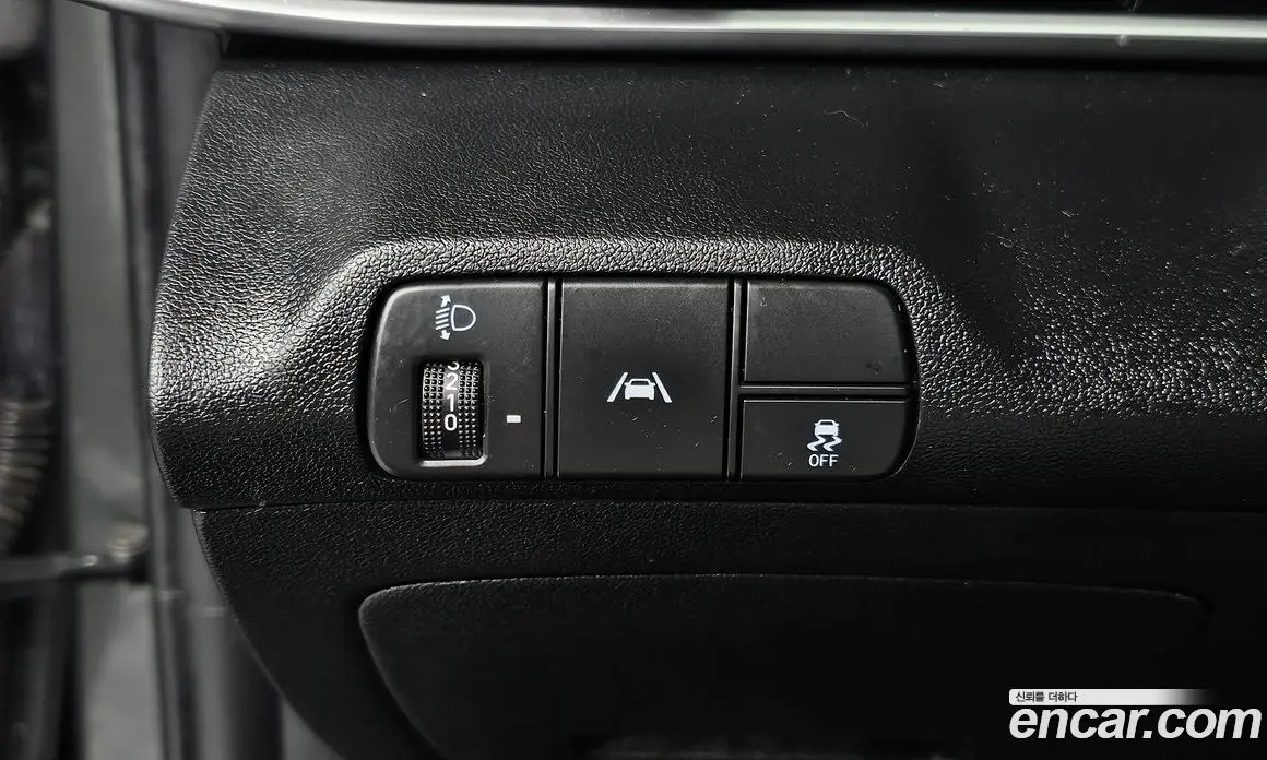 Hyundai Avante 2022 1.6 автомат (гидро), фото 14