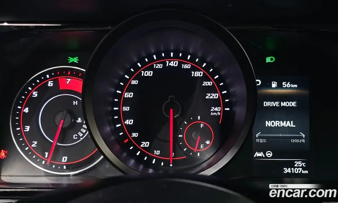 Hyundai Avante 2022 1.6 автомат (гидро), фото 8