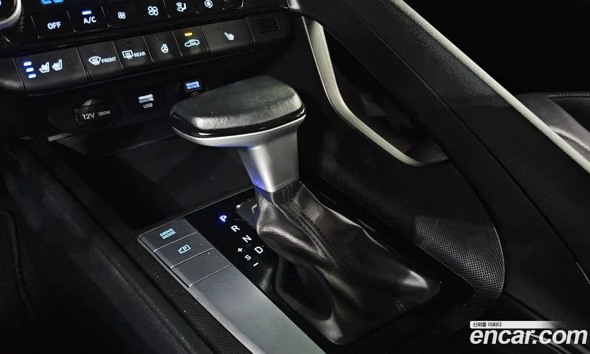Hyundai Avante 2022 1.6 автомат (гидро), фото 9