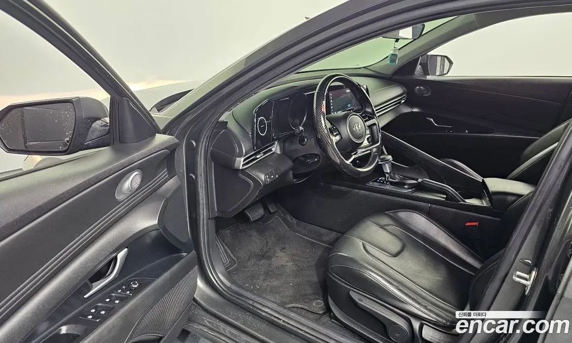 Hyundai Avante 2022 1.6 автомат (гидро), фото 10