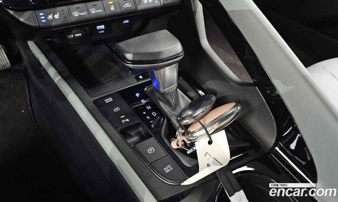 Hyundai Avante 2024 1.6 автомат (гидро), фото 11