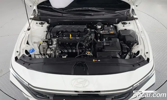 Hyundai Avante 2024 1.6 автомат (гидро), миниатюра 5