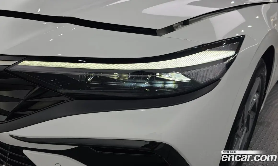 Hyundai Avante 2024 1.6 автомат (гидро), фото 7