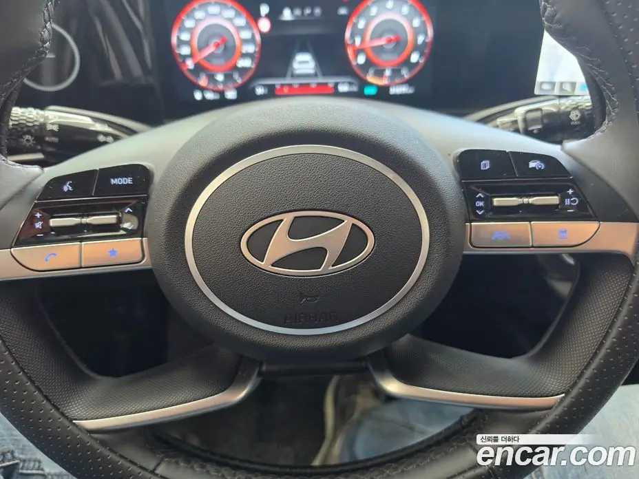 Hyundai Avante 2024 1.6 автомат (гидро), фото 15