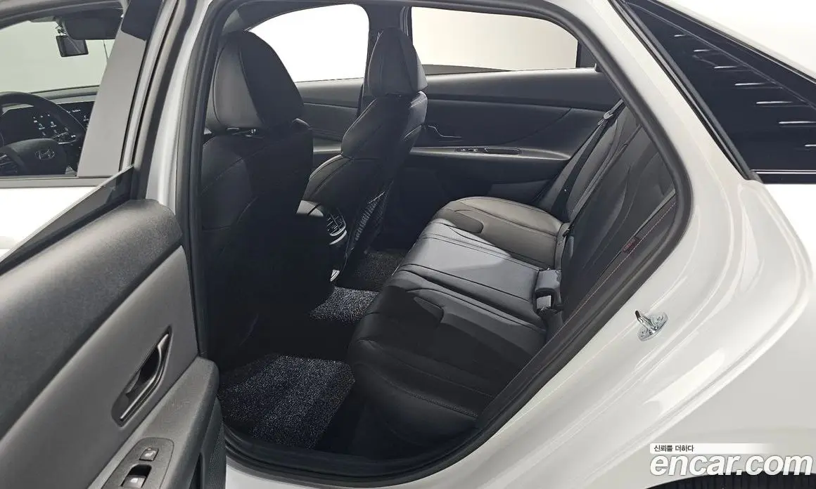 Hyundai Avante 2025 1.6 автомат (гидро), фото 17