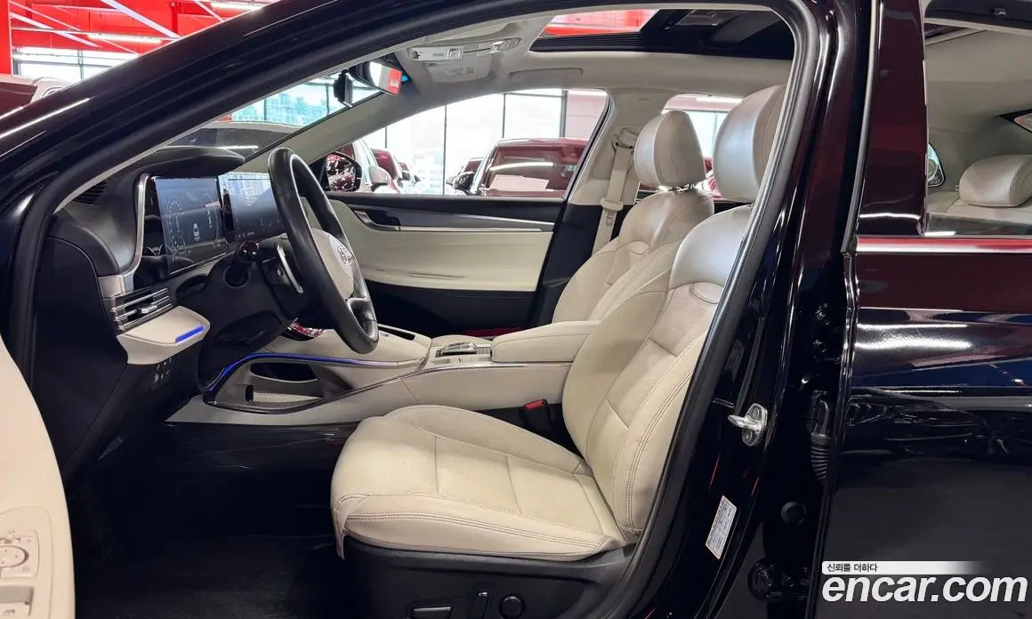 Hyundai Grandeur 2022 2.4 автомат (гидро), фото 14