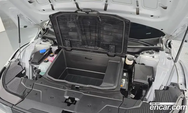 Hyundai Ioniq 5 2024 0.1 автомат (гидро), миниатюра 6