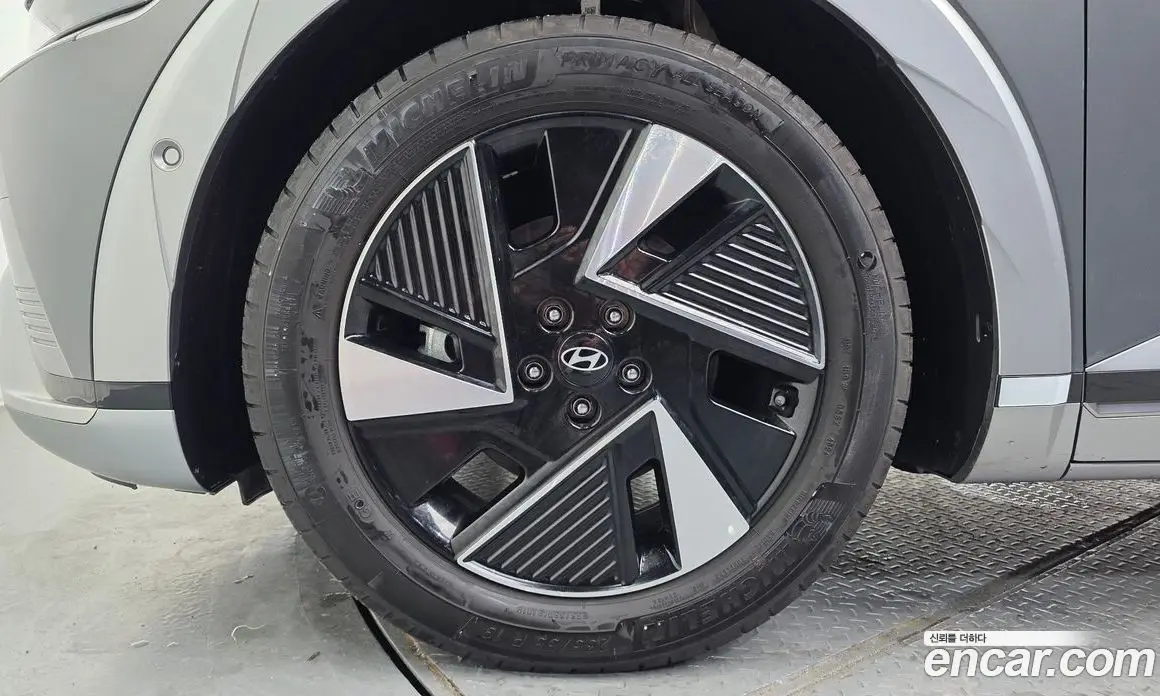 Hyundai Ioniq 5 2025 0.1 автомат (гидро), фото 4