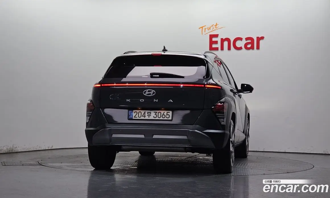 Hyundai Kona 2023 1.6 автомат (гидро), фото 4