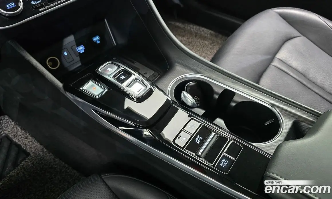 Hyundai Sonata 2019 2.0 автомат (гидро), фото 12