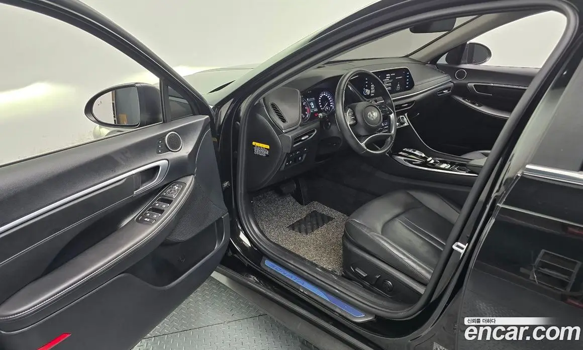Hyundai Sonata 2019 2.0 автомат (гидро), фото 13