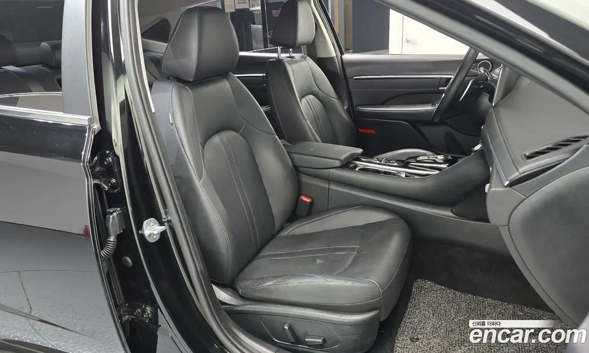 Hyundai Sonata 2019 2.0 автомат (гидро), фото 16