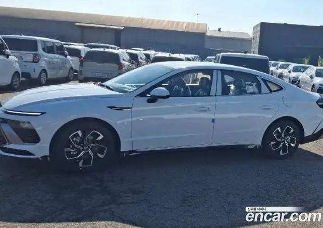 Hyundai Sonata 2025 1.6 автомат (гидро), миниатюра 2