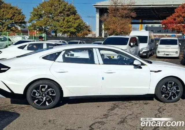 Hyundai Sonata 2025 1.6 автомат (гидро), миниатюра 5