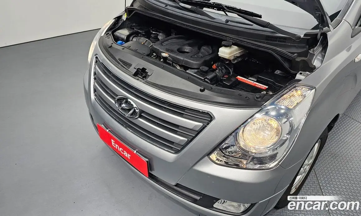 Hyundai Starex 2016 2.5 автомат (гидро), фото 6