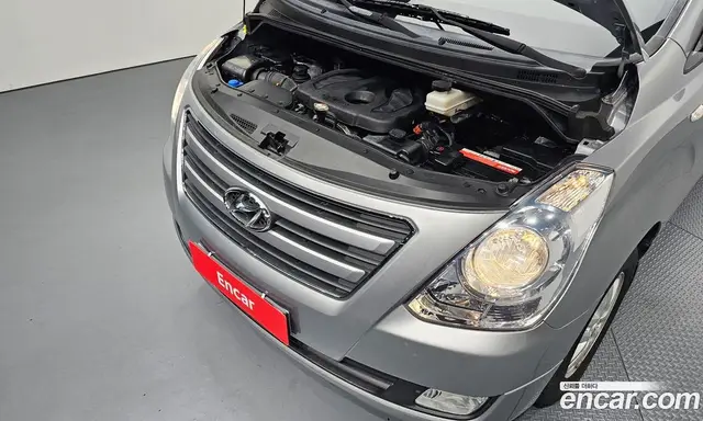 Hyundai Starex 2016 2.5 автомат (гидро), миниатюра 6
