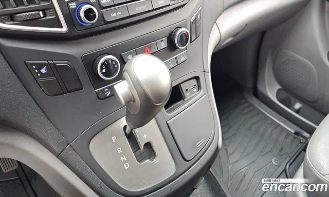 Hyundai Starex 2016 2.5 автомат (гидро), миниатюра 9