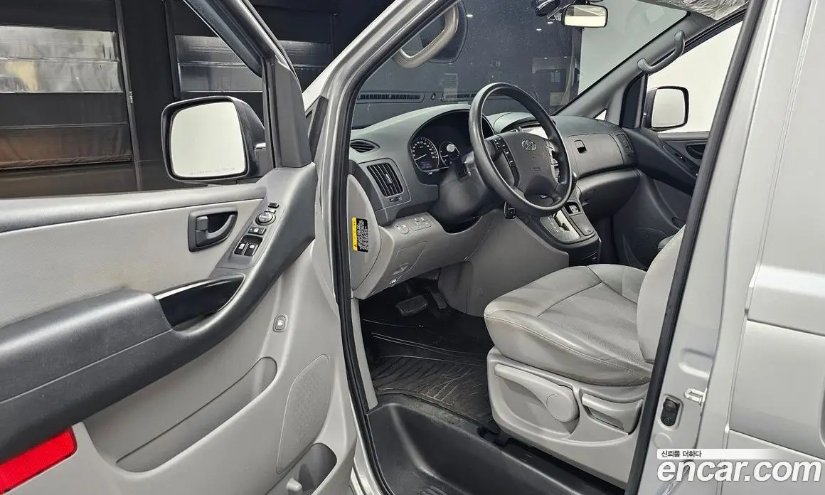 Hyundai Starex 2016 2.5 автомат (гидро), фото 10