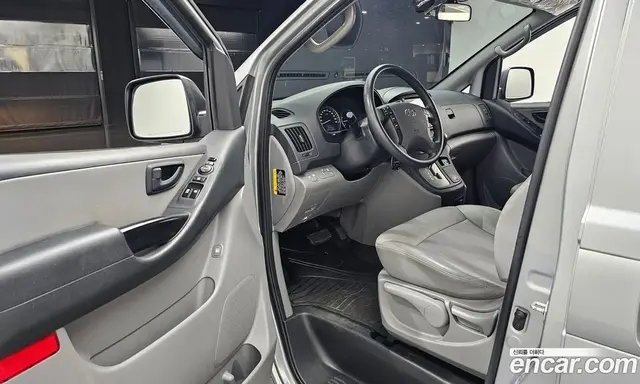 Hyundai Starex 2016 2.5 автомат (гидро), миниатюра 10