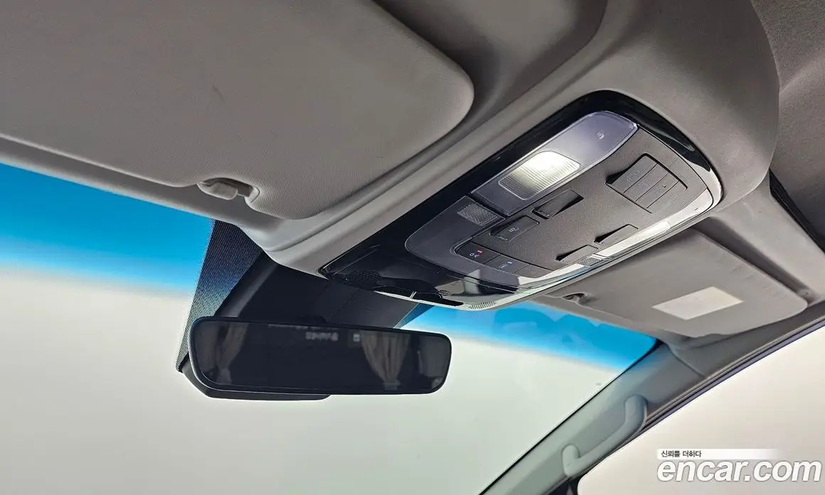 Hyundai Staria 2021 2.2 автомат (гидро), фото 20