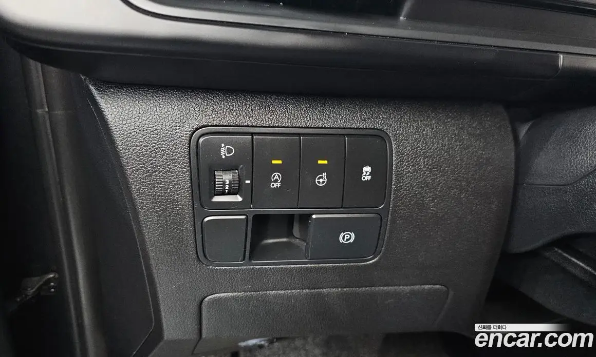 Hyundai Staria 2021 2.2 автомат (гидро), фото 21