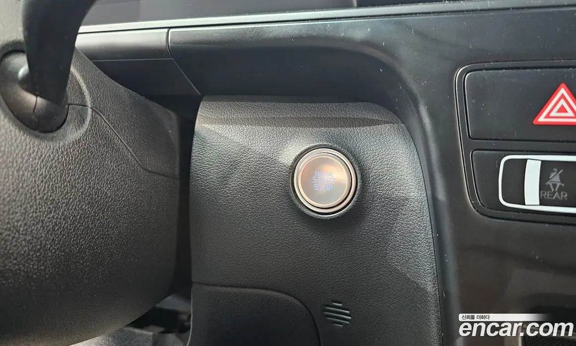 Hyundai Staria 2021 2.2 автомат (гидро), фото 23