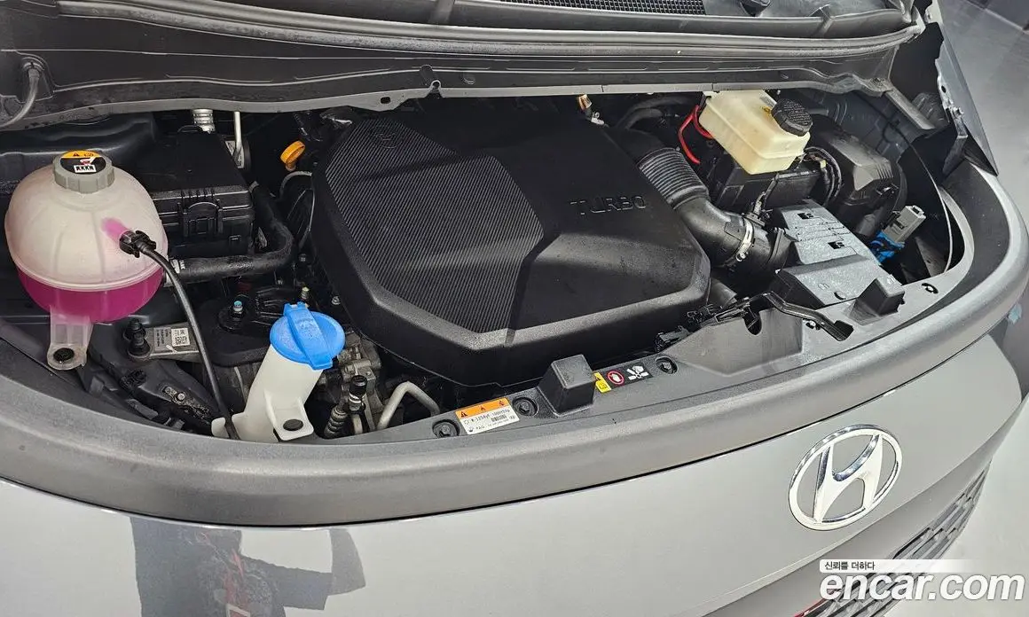 Hyundai Staria 2021 2.2 автомат (гидро), фото 5