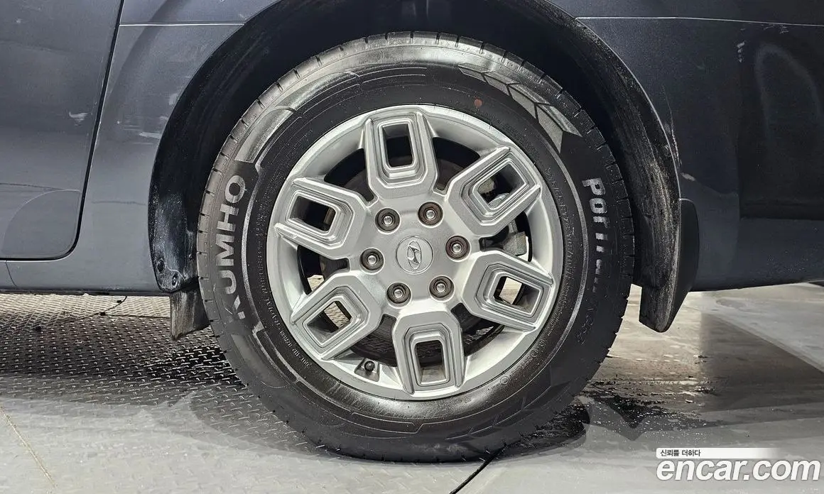 Hyundai Staria 2021 2.2 автомат (гидро), фото 6
